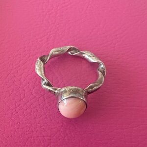 Elegant Pink Stone Silver Ring